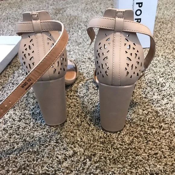 Nude Report Block Heels - Picture 2 of 4